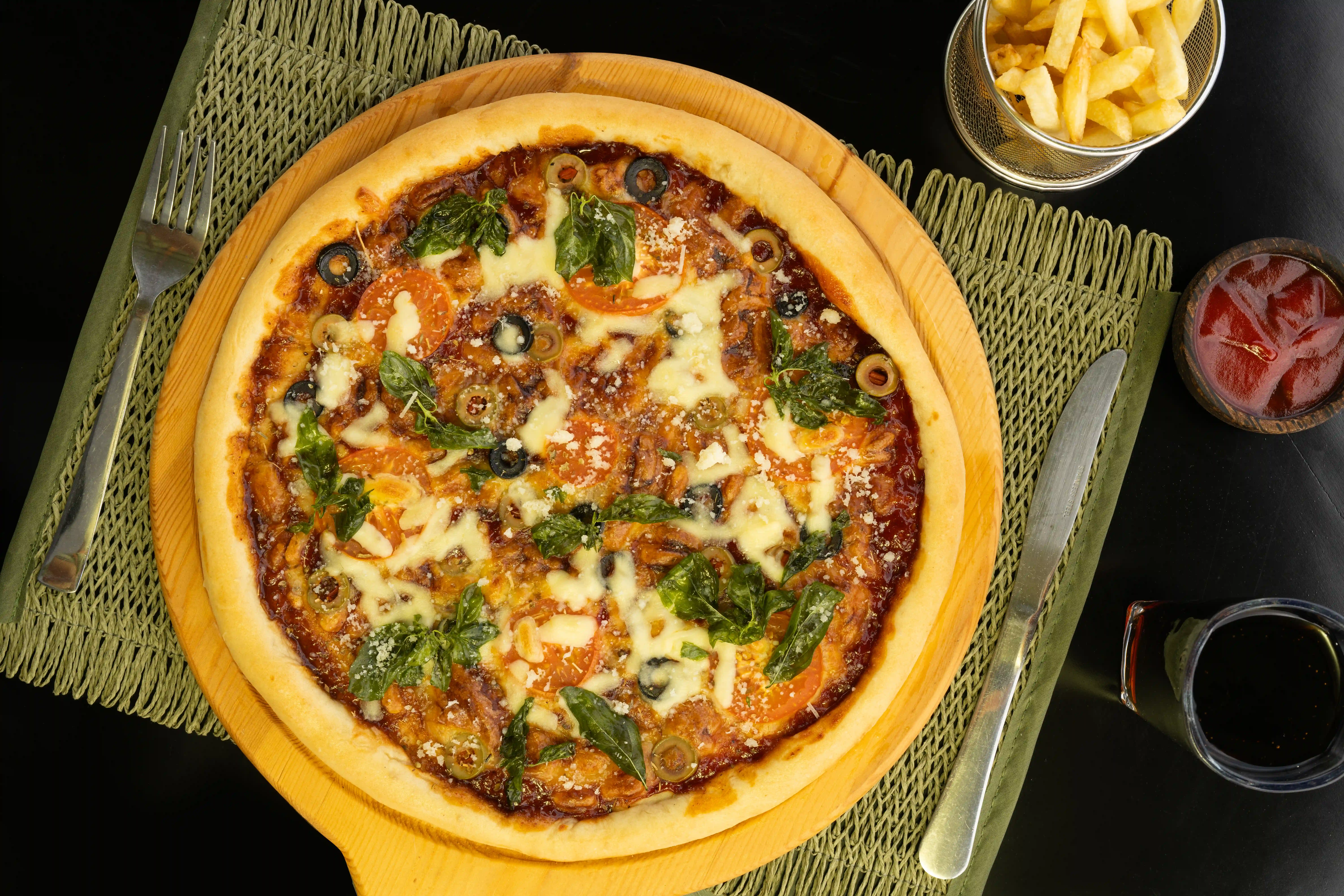 Signature pizza crafted by Ligness Green Odyssey.